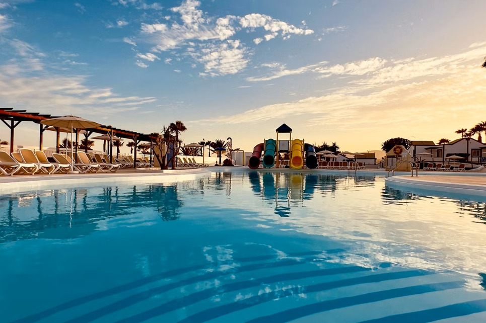 Fuerteventura (Caleta de Fuste) BLUESEA Club Caleta Dorada (Bed & Breakfast, 7 Nights)